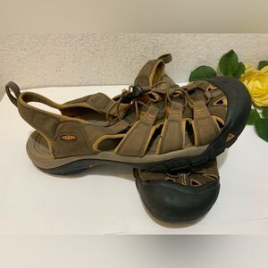 Keen Newport H2 Mens 15 Brown Leather Hiking Trail Water Beach Sandals Shoes